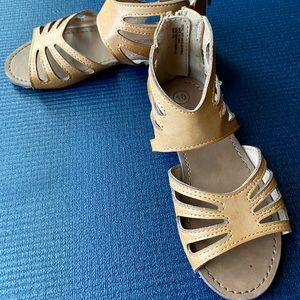 Size 10 Cherokee girl’s nude sandals